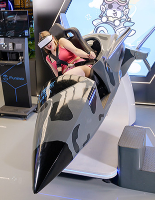 Take Your Flight Simulation To The Next Level With VR Flight Simulator Single-player 395kg Gamepad Controls
