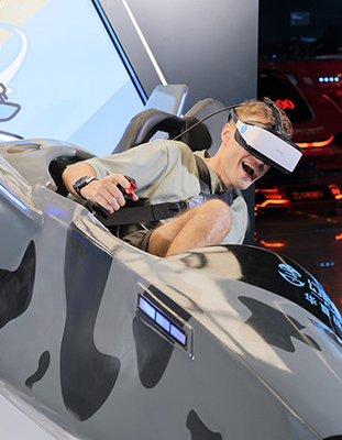 Take Your Flight Simulation To The Next Level With VR Flight Simulator Single-player 395kg Gamepad Controls